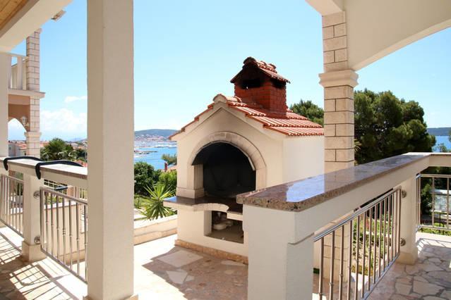 Villa Rosanda Apartments Trogir Ngoại thất bức ảnh